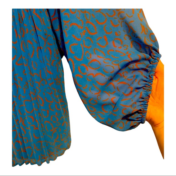 NWT Nine West Pleated V-Neck Top - Balloon Sleeves Animal Print Work Going Out - Picture 8 of 12